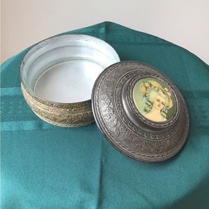 Victorian 1950s Metal Mirror Powder Box Glass‎ Interior Trinket Vanity Je…